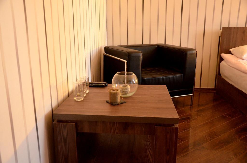 Athletics Hotel Tbilisi Ngoại thất bức ảnh