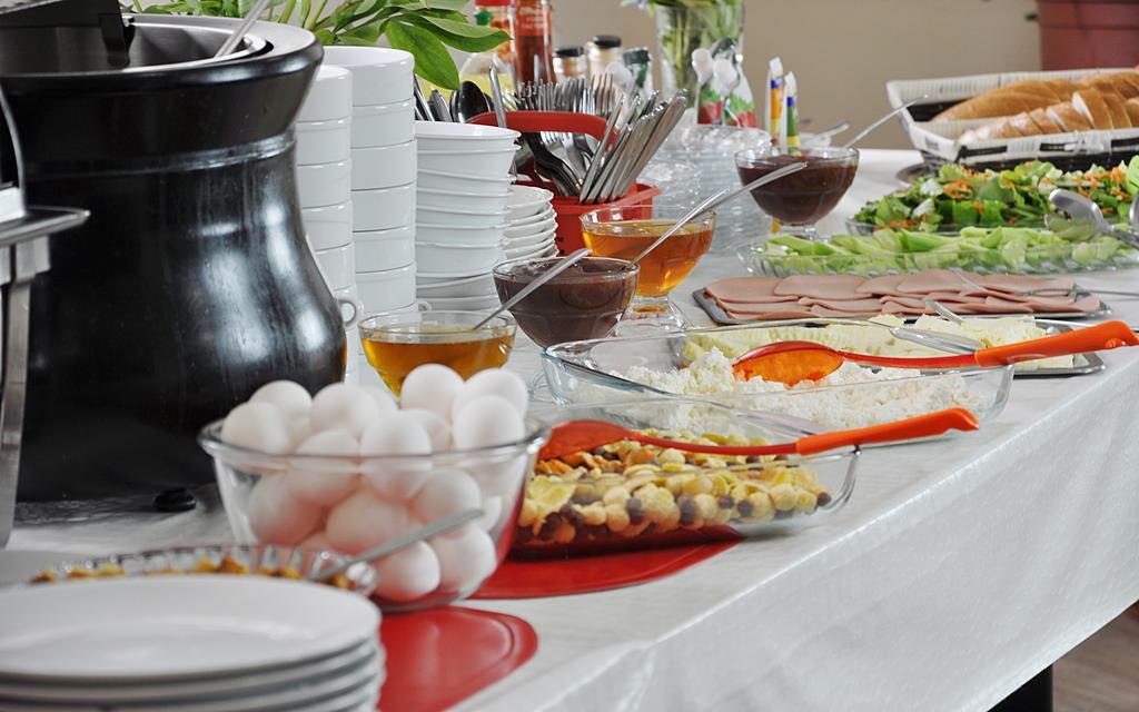 Athletics Hotel Tbilisi Ngoại thất bức ảnh