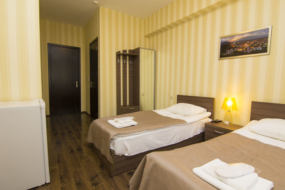 Athletics Hotel Tbilisi Ngoại thất bức ảnh