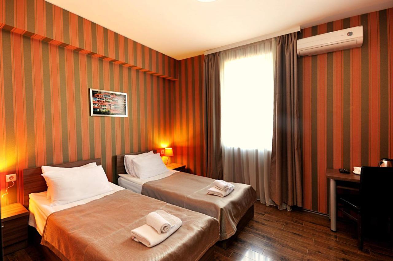 Athletics Hotel Tbilisi Ngoại thất bức ảnh